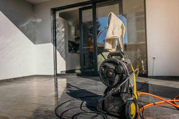 Best Oil Spill Cleanup  in Iron Mountain, MI